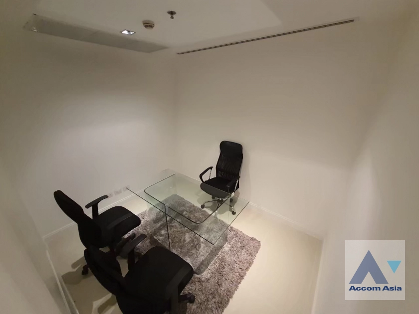 4  3 br Condominium For Rent in Ploenchit ,Bangkok BTS Ploenchit at Athenee Residence AA16792