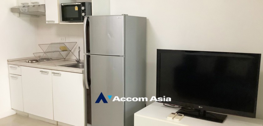  1 Bedroom  Condominium For Sale in Sukhumvit, Bangkok  near BTS Thong Lo (AA16835)