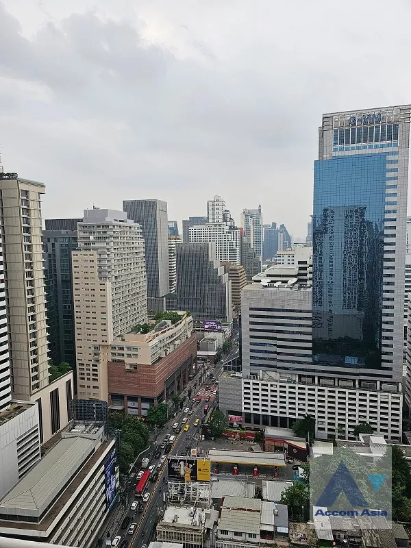  2 Bedrooms  Condominium For Sale in Sukhumvit, Bangkok  near BTS Asok - MRT Sukhumvit (AA16846)