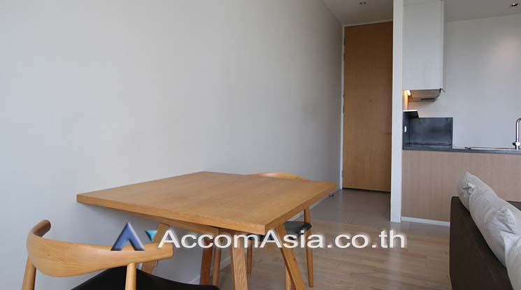  1 Bedroom  Apartment For Rent in Sukhumvit, Bangkok  near BTS Thong Lo (AA16866)