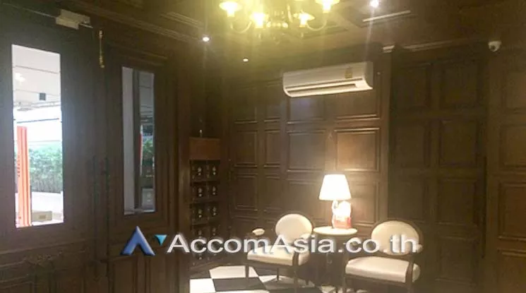 9  Apartment For Rent in Sukhumvit ,Bangkok BTS Ekkamai at Homely Atmosphere AA16874