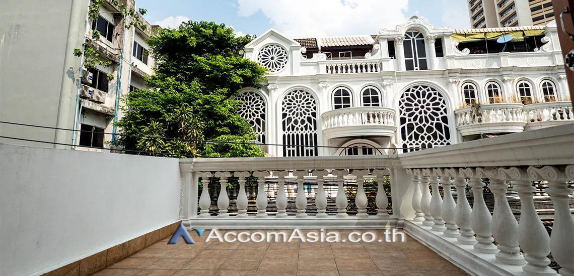 20  5 br House For Rent in Sukhumvit ,Bangkok BTS Ekkamai at Ekkamai Villas AA16887