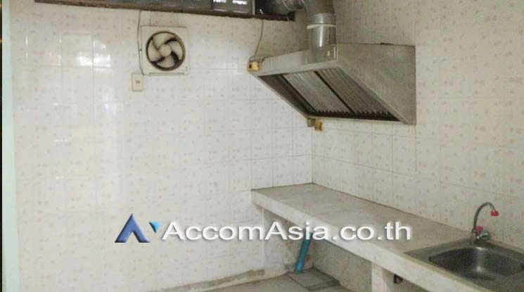 4  6 br Townhouse For Rent in Sathorn ,Bangkok BTS Chong Nonsi AA16935