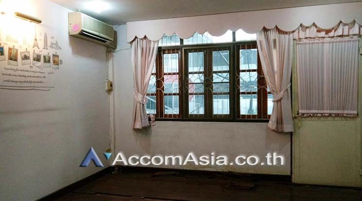 6  6 br Townhouse For Rent in Sathorn ,Bangkok BTS Chong Nonsi AA16935