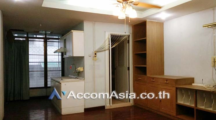 7  6 br Townhouse For Rent in Sathorn ,Bangkok BTS Chong Nonsi AA16935