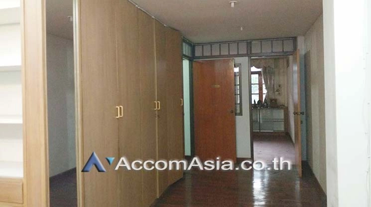 8  6 br Townhouse For Rent in Sathorn ,Bangkok BTS Chong Nonsi AA16935