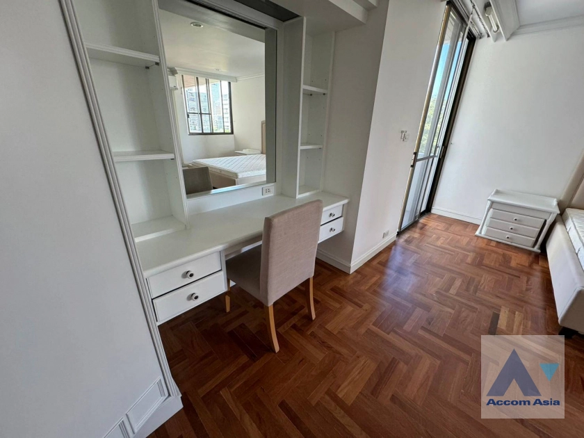 12  3 br Apartment For Rent in Sukhumvit ,Bangkok BTS Asok - MRT Sukhumvit at Peaceful Living Space AA16943