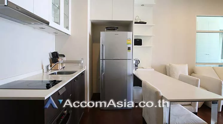  1 Bedroom  Condominium For Rent in Sukhumvit, Bangkok  near BTS Thong Lo (AA17010)