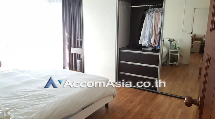  2 Bedrooms  Condominium For Rent in Sukhumvit, Bangkok  near BTS Nana - MRT Sukhumvit (AA17017)