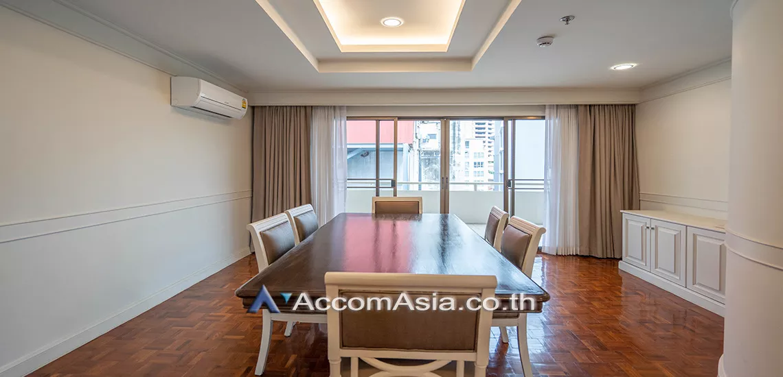 Big Balcony |  2 Bedrooms  Apartment For Rent in Sukhumvit, Bangkok  near BTS Phrom Phong (AA17025)