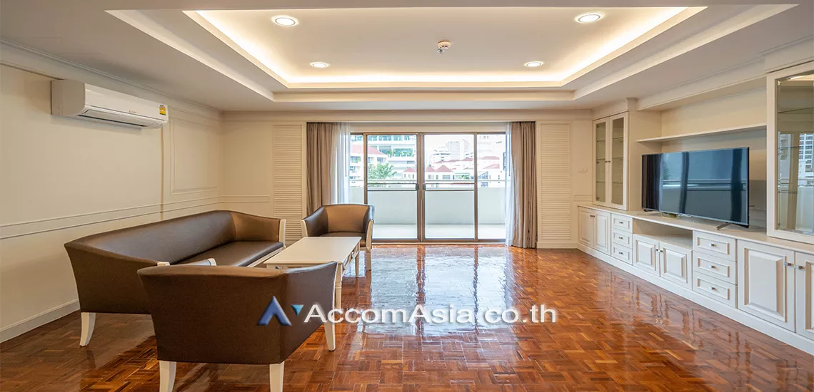 Big Balcony |  2 Bedrooms  Apartment For Rent in Sukhumvit, Bangkok  near BTS Phrom Phong (AA17025)