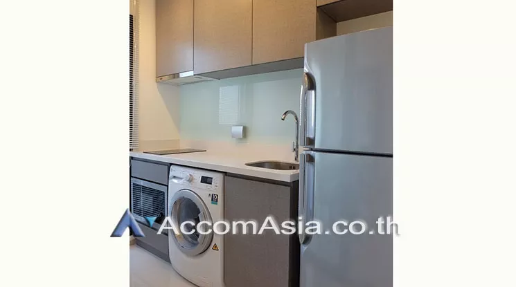  1 Bedroom  Condominium For Rent in Sukhumvit, Bangkok  near BTS Thong Lo (AA17061)