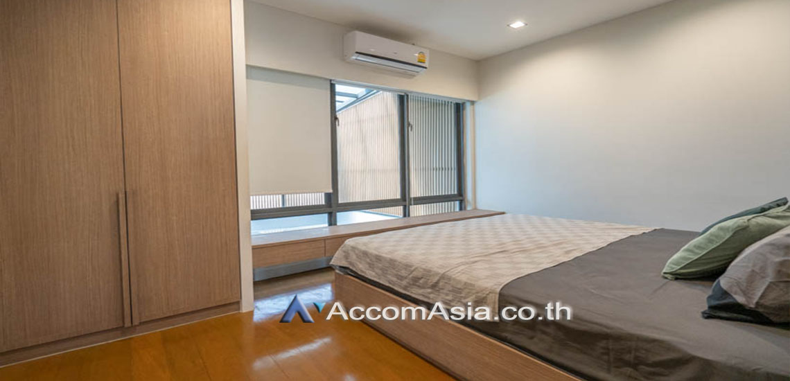 9  3 br Townhouse For Rent in Sukhumvit ,Bangkok BTS Ekkamai AA17062