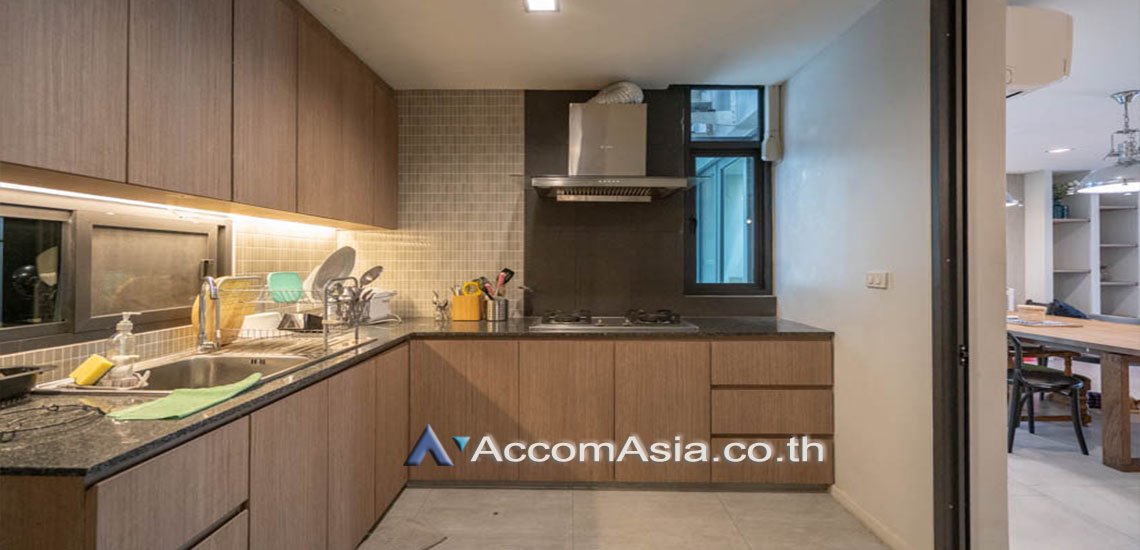 4  3 br Townhouse For Rent in Sukhumvit ,Bangkok BTS Ekkamai AA17062