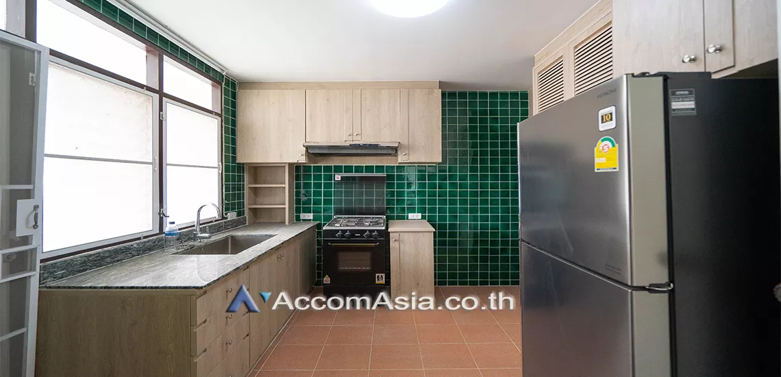  3 Bedrooms  Condominium For Rent in Sukhumvit, Bangkok  near BTS Thong Lo (AA17106)