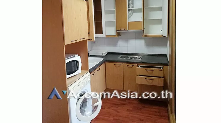  1 Bedroom  Condominium For Rent in Sathorn, Bangkok  near BTS Chong Nonsi (AA17122)