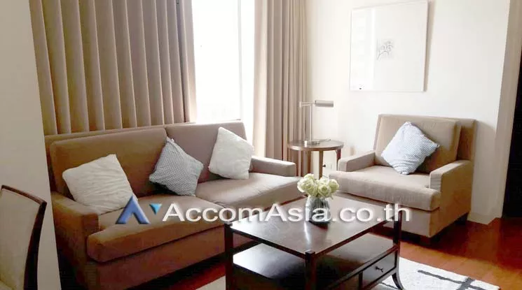  1 Bedroom  Condominium For Rent in Sukhumvit, Bangkok  near BTS Phrom Phong (AA17132)