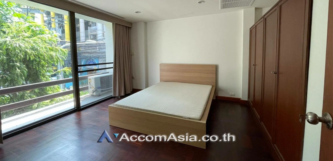 8  5 br House For Rent in sathorn ,Bangkok MRT Lumphini AA17161