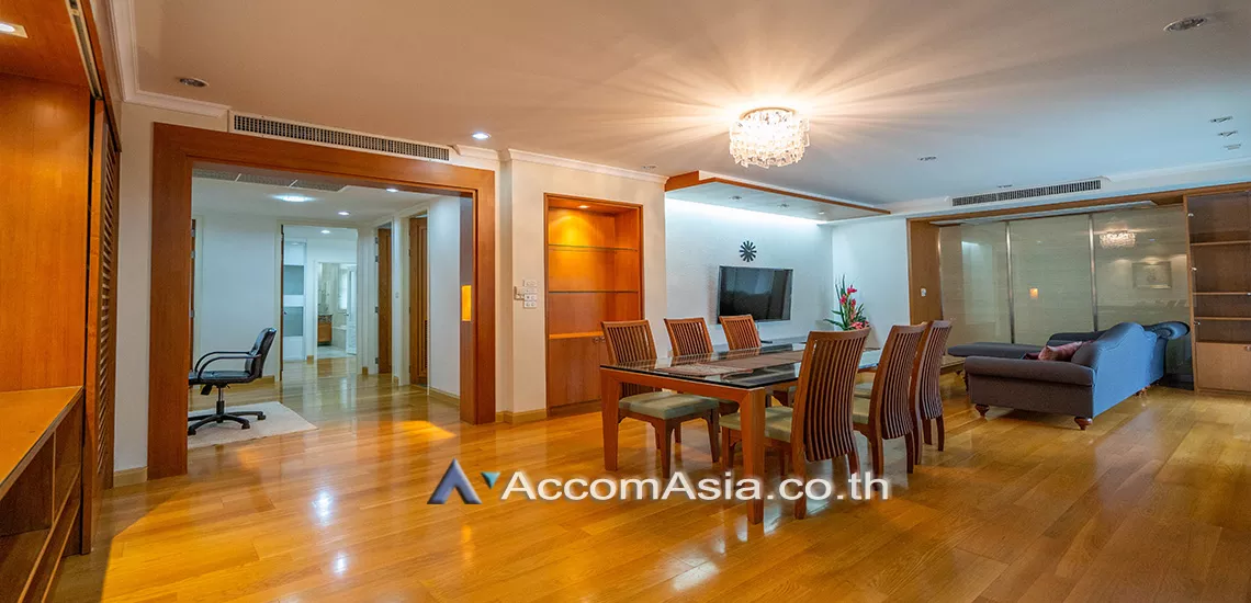  3 Bedrooms  Condominium For Rent in Sukhumvit, Bangkok  near BTS Phrom Phong (AA17182)