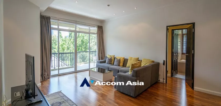  3 Bedrooms  Condominium For Rent in Sukhumvit, Bangkok  near BTS Phrom Phong (AA17183)