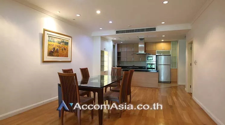  2 Bedrooms  Condominium For Rent in Sukhumvit, Bangkok  near BTS Phrom Phong (AA17184)