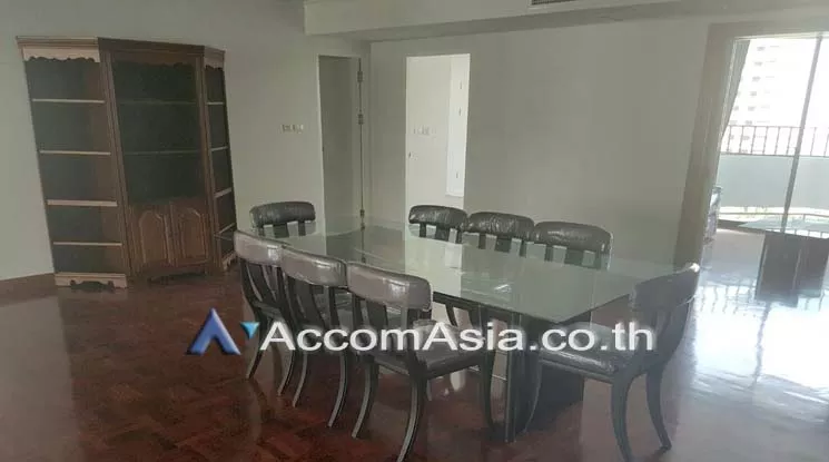  3 Bedrooms  Apartment For Rent in Sukhumvit, Bangkok  near BTS Asok - MRT Sukhumvit (AA17214)