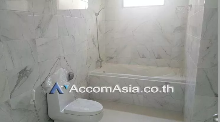 11  3 br Apartment For Rent in Sukhumvit ,Bangkok BTS Asok - MRT Sukhumvit at Family friendly environment AA17214