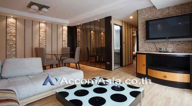  2 Bedrooms  Condominium For Rent in Sukhumvit, Bangkok  near BTS Asok (AA17216)