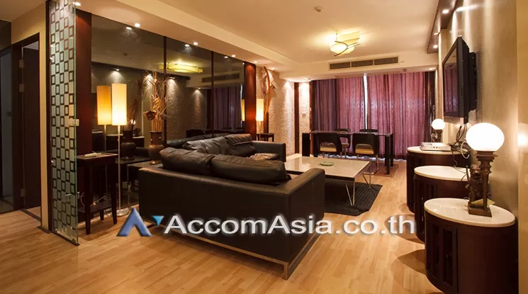  2 Bedrooms  Condominium For Rent in Sukhumvit, Bangkok  near BTS Asok (AA17218)