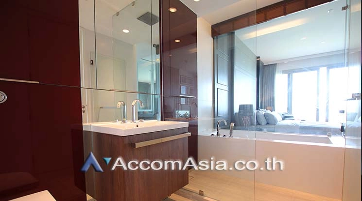 9  2 br Condominium For Rent in Ploenchit ,Bangkok BTS Ratchadamri at 185 Rajadamri AA17219