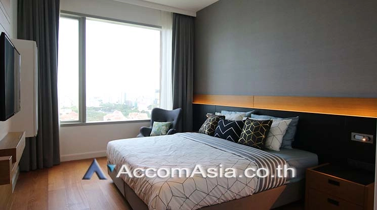 10  2 br Condominium For Rent in Ploenchit ,Bangkok BTS Ratchadamri at 185 Rajadamri AA17219