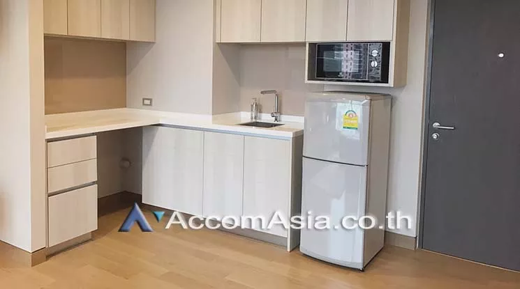  1 Bedroom  Condominium For Rent in Sukhumvit, Bangkok  near BTS Phrom Phong (AA17231)