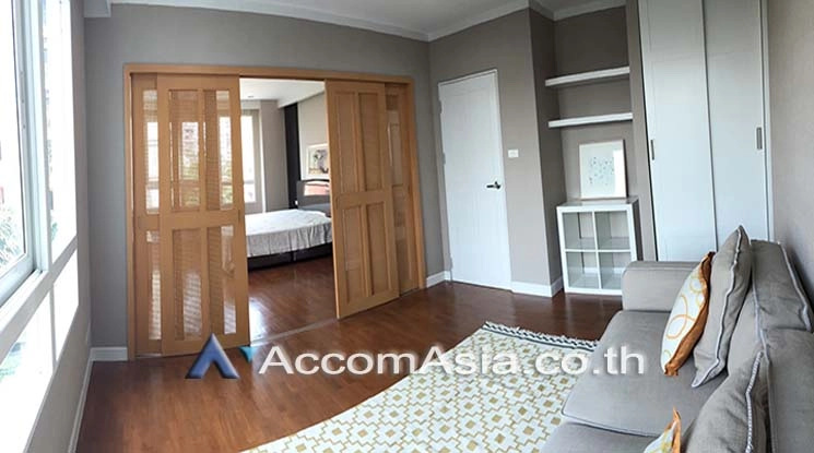  3 Bedrooms  Condominium For Rent in Sathorn, Bangkok  near BRT Thanon Chan (AA17242)