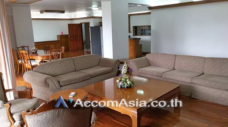 Pet friendly |  3 Bedrooms  Apartment For Rent in Sukhumvit, Bangkok  near BTS Thong Lo (AA17256)