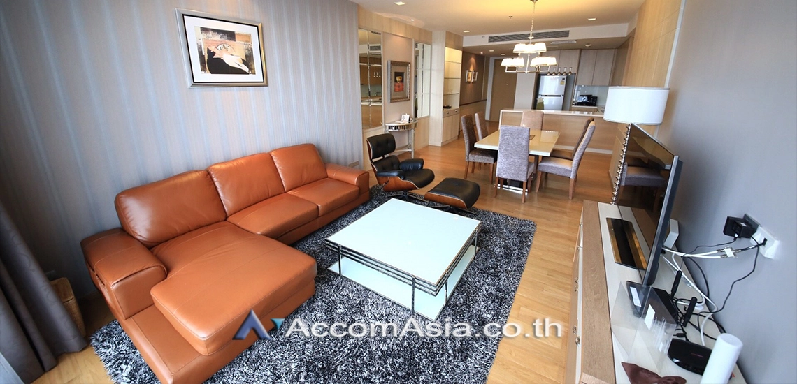  3 Bedrooms  Condominium For Rent in Sukhumvit, Bangkok  near BTS Nana (AA17278)