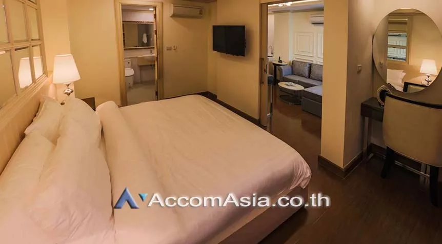  1 Bedroom  Apartment For Rent in Sukhumvit, Bangkok  near BTS Thong Lo (AA17306)