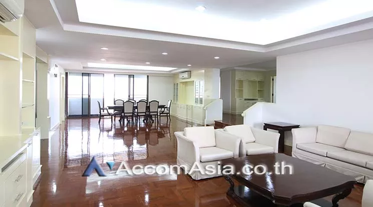 Pet friendly |  3 Bedrooms  Apartment For Rent in Sukhumvit, Bangkok  near BTS Asok - MRT Sukhumvit (AA17322)