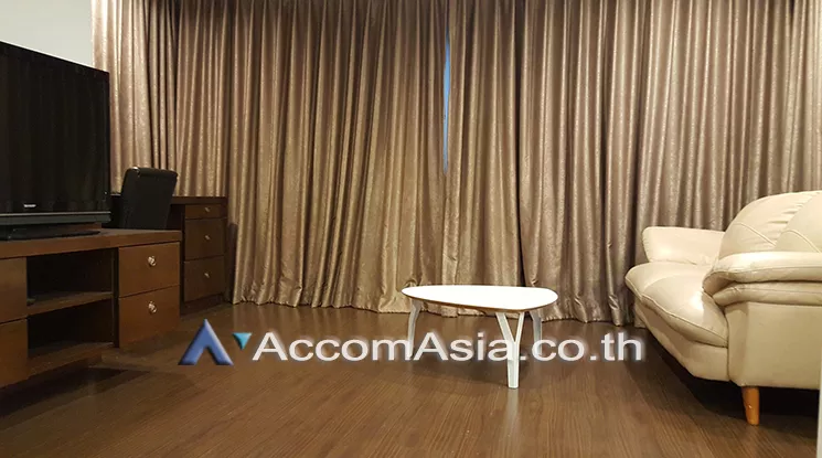  3 Bedrooms  Condominium For Rent in Sathorn, Bangkok  near BTS Sala Daeng - MRT Lumphini (AA17324)