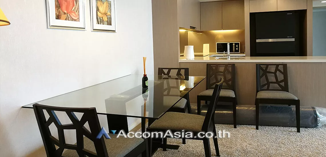  2 Bedrooms  Condominium For Rent in Sukhumvit, Bangkok  near BTS Ekkamai (AA17342)