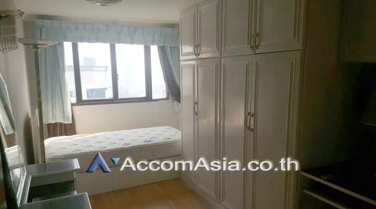  3 Bedrooms  Condominium For Sale in Sukhumvit, Bangkok  near BTS Thong Lo (AA17393)