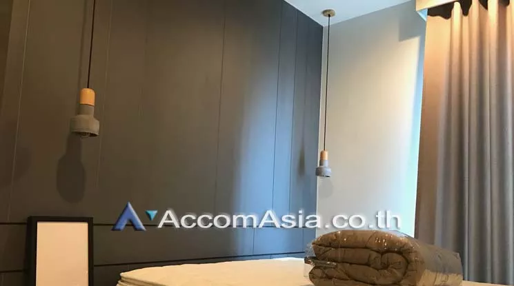  1 Bedroom  Condominium For Rent in Sukhumvit, Bangkok  near BTS Thong Lo (AA17430)