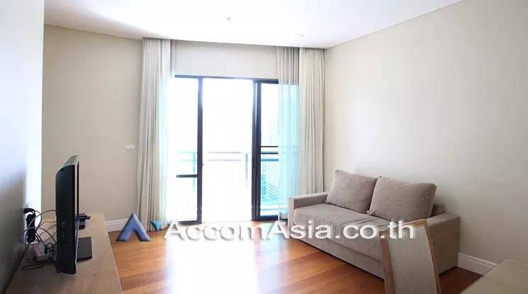  2 Bedrooms  Condominium For Rent in Sukhumvit, Bangkok  near BTS Phrom Phong (AA17459)