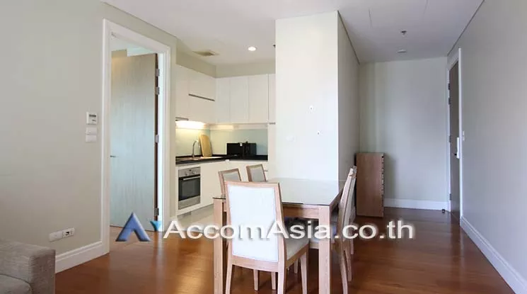  2 Bedrooms  Condominium For Rent in Sukhumvit, Bangkok  near BTS Phrom Phong (AA17459)