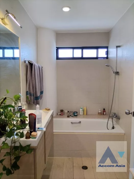 4  3 br Apartment For Rent in Sukhumvit ,Bangkok BTS Thong Lo at Greenery Space In Bangkok AA17498