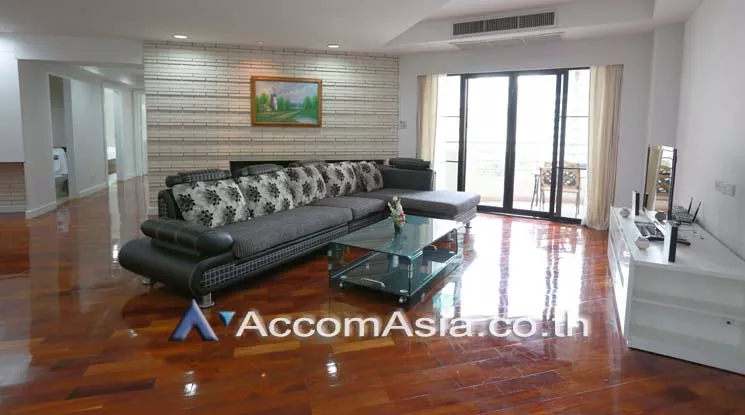 Pet friendly |  3 Bedrooms  Apartment For Rent in Sukhumvit, Bangkok  near BTS Asok - MRT Sukhumvit (AA17514)