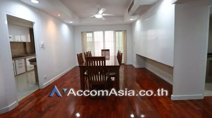 Pet friendly |  3 Bedrooms  Apartment For Rent in Sukhumvit, Bangkok  near BTS Asok - MRT Sukhumvit (AA17514)