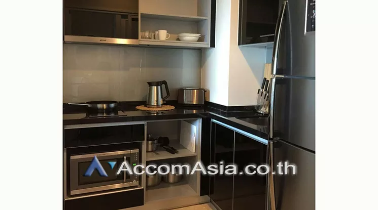  1 Bedroom  Condominium For Rent in Sukhumvit, Bangkok  near BTS Thong Lo (AA17525)