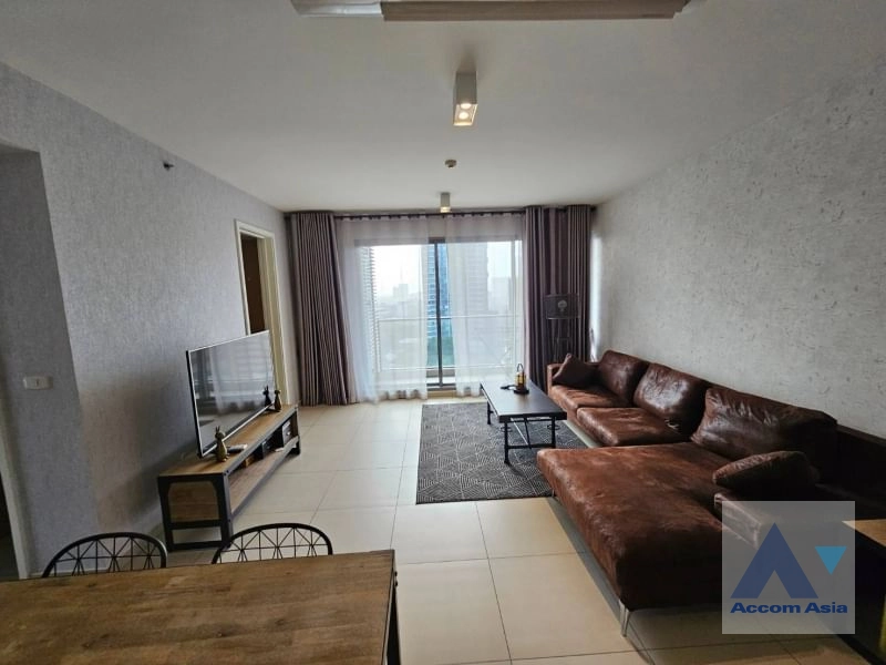  2 Bedrooms  Condominium For Rent in Sukhumvit, Bangkok  near BTS Ekkamai (AA17540)