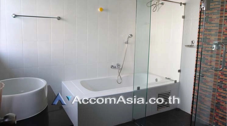 13  Apartment for rent and sale in Sukhumvit ,Bangkok BTS Ekkamai at Spacious Room AA17547