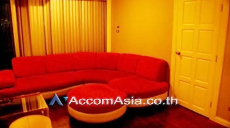  2 Bedrooms  Condominium For Rent in Sukhumvit, Bangkok  near BTS Nana (AA17551)